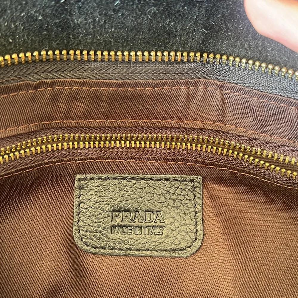 AUTHENTIC PRADA BAG - Picture 6 of 7